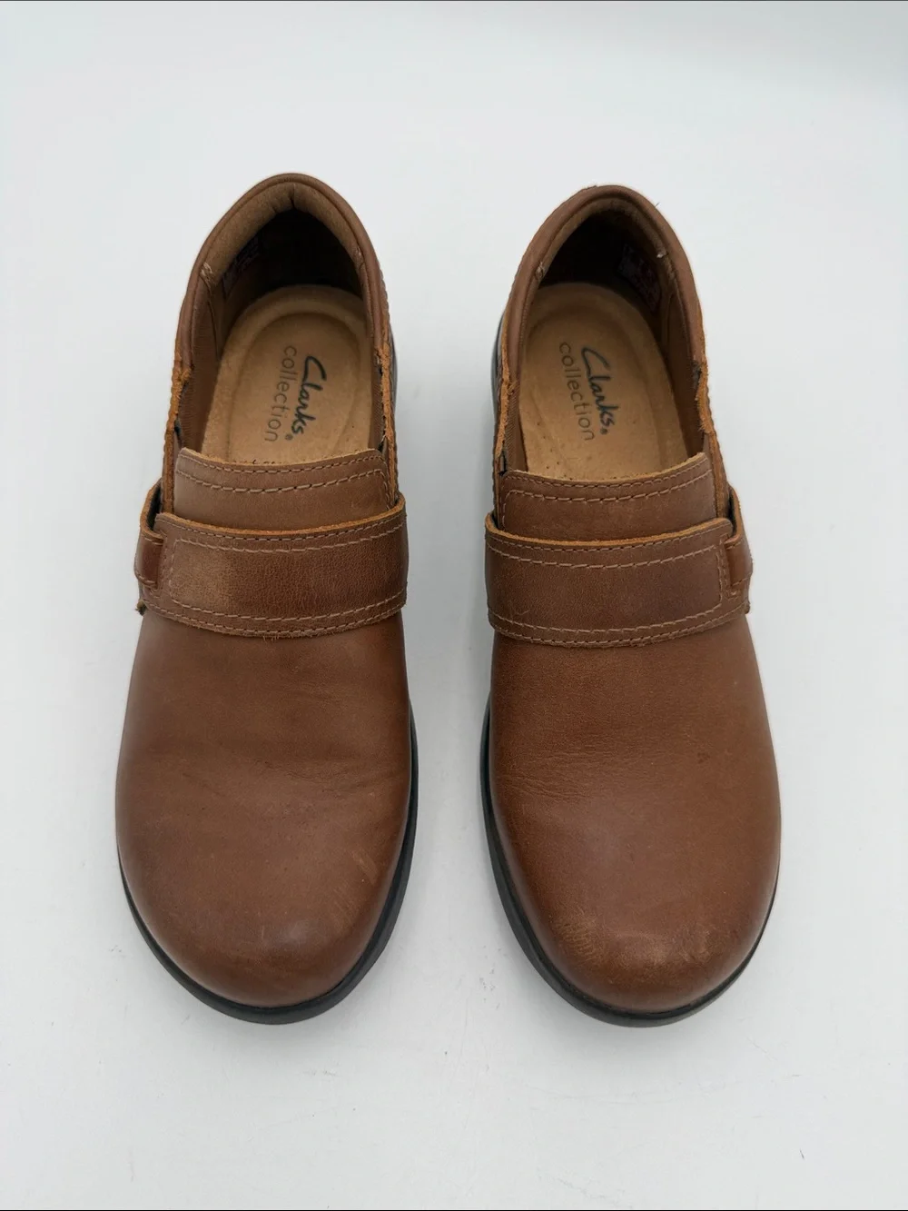 Clarks Brown Leather Slip-On Loafers Hook Strap women 7M casual comfort office